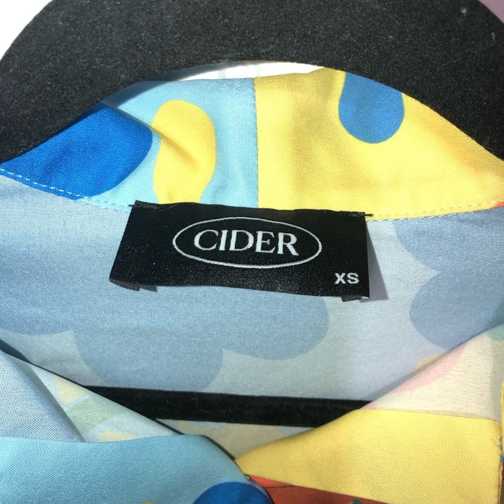 Cider brand bright satin feel blouse - Picture 2 of 5